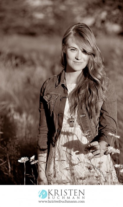 Emma 12 Senior Portraits Senior Pictures Photographer Kristen Buchmann Photography Bellevue Kirkland Renton Kent Issaquah (17)