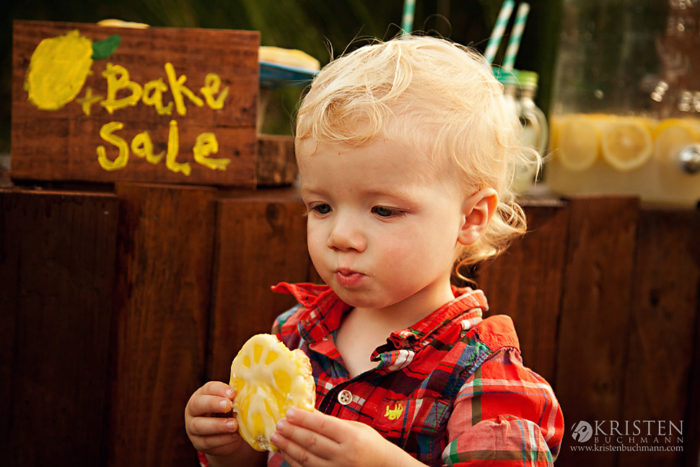 Last Lemonade Stand Portrait Adventure Photo Shoot Child and Family Portraits Children and Family Pictures Photographer Kristen Buchmann Photography Seattle Bellevue Kirkland Renton Kent Issaquah Maple Valley Covington (12)